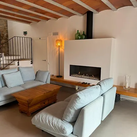 Masia Capdet Villa *